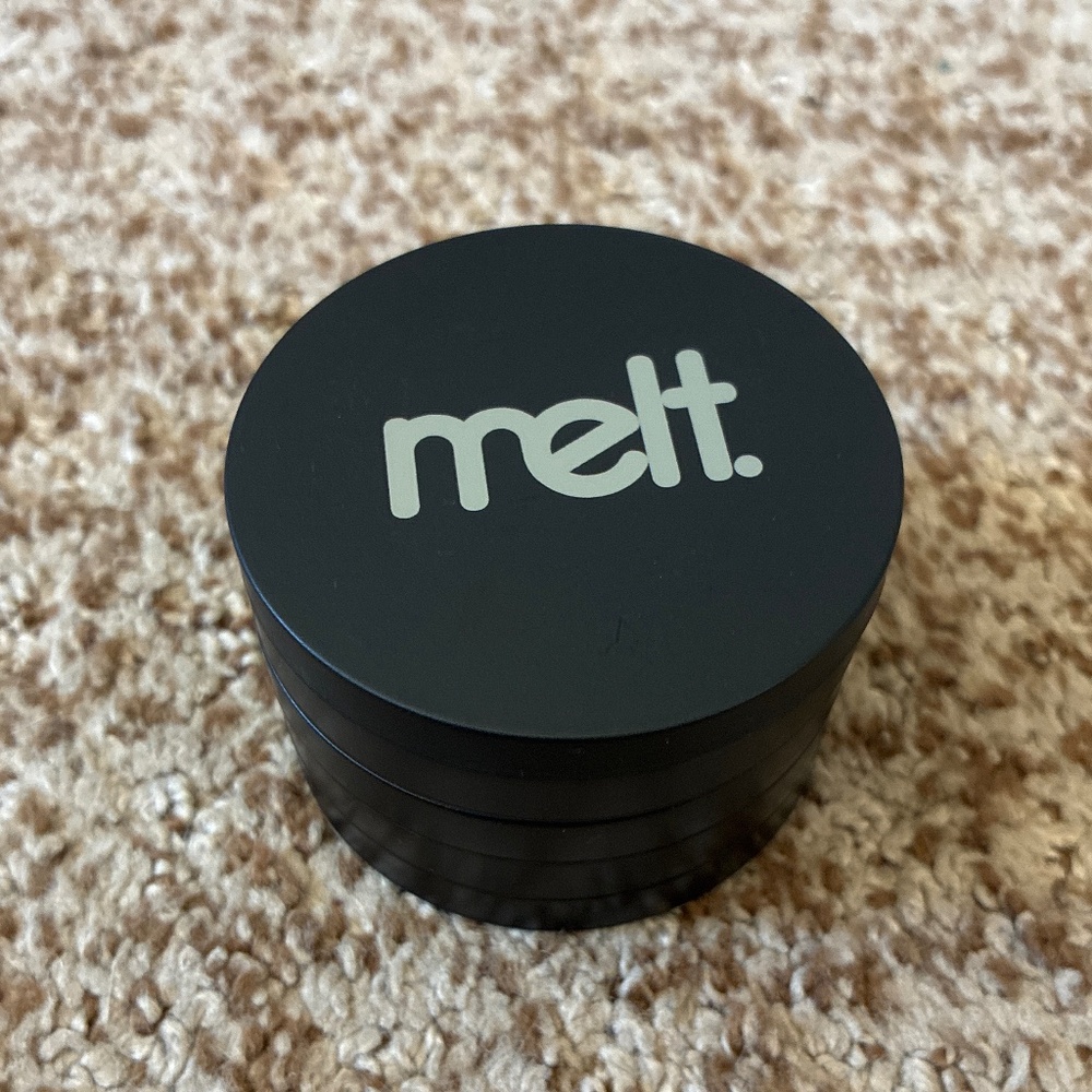 Brand New - Melt Cosmetics - She’s In Parties - Eyeshadow Stack - Picture 10 of 10